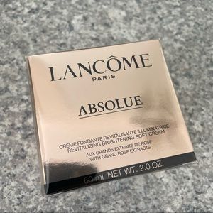 Absolue Revitalizing & Brightening Soft Cream with Grand Rose Extracts